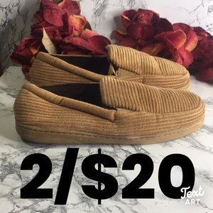 Deerfoams Tan Corduroy Slippers